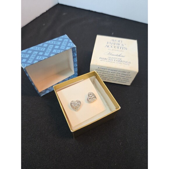 Avon Fashion Accents Heartshine Silvertone & Rhinestone Pierce Earrings 1979 NWB - Picture 5 of 8